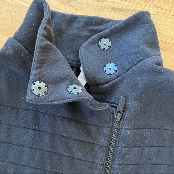 Lululemon Full Zip Sweater - Picture 4 of 8